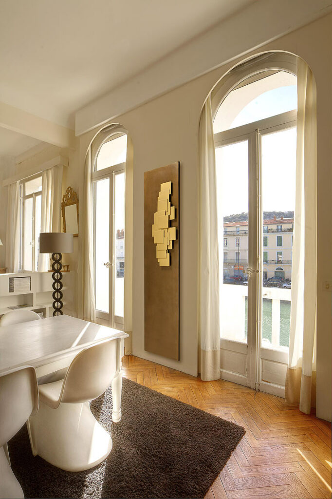 Le radiateur Cinier Sculptural Or.